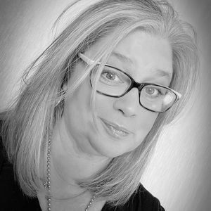 Meet your Posher, Renee